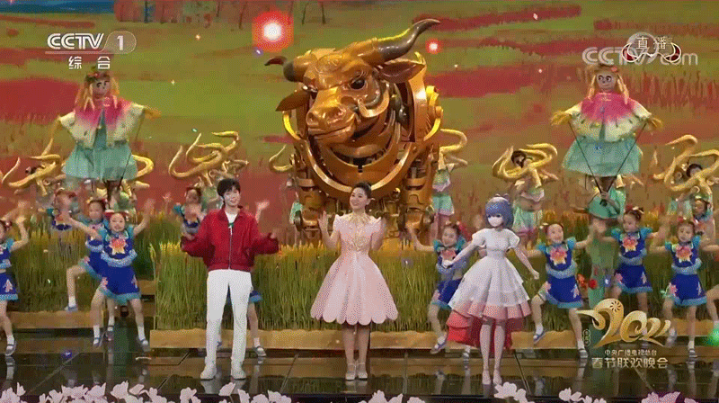 Xiao Di’s Giant Golden Bull appears on the Spring Festival Gala, sowing seeds for Chinese mechanical installation art