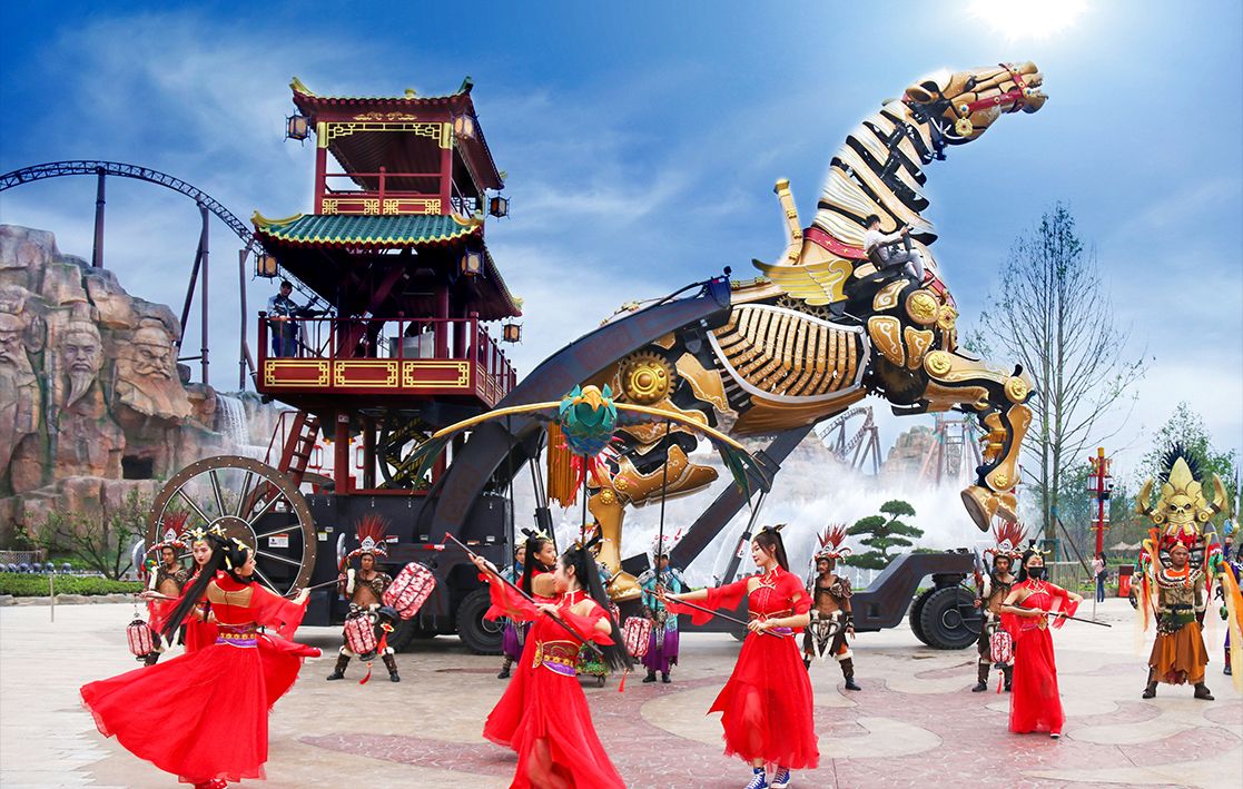 Giant Golden Horse